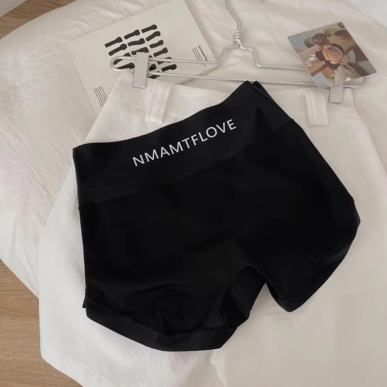 Ultra-thin ice silk non-curled edge and non-marking boxer panties