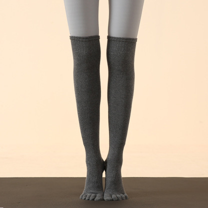 Non-slip over-the-knee tabi socks