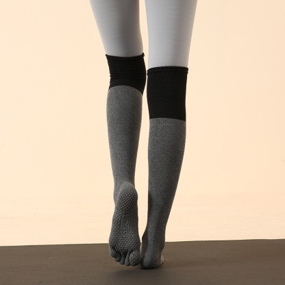 Non-slip over-the-knee tabi socks