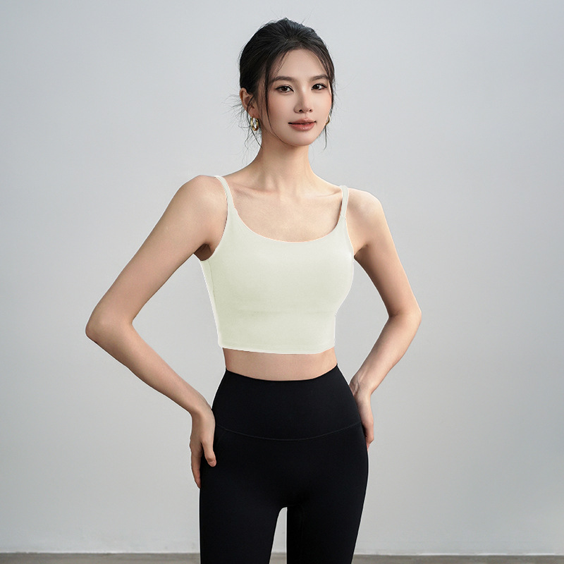 Sense of shock resistance gathers the beautiful back