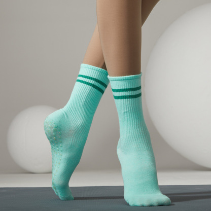 Striped non-slip mid-calf socks