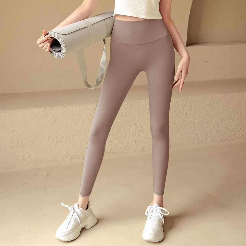 High-waisted lightweight leggings