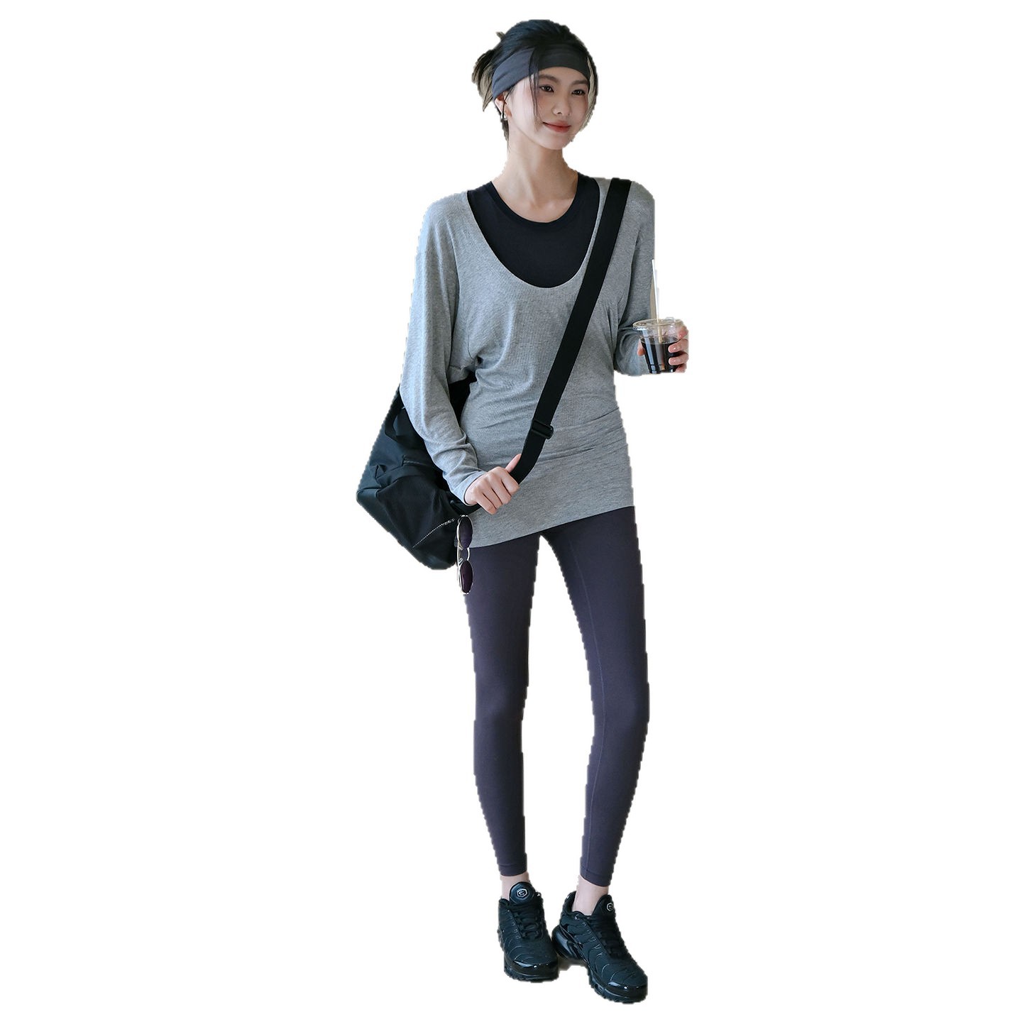 Long hip-covering sports T-shirt cover-up