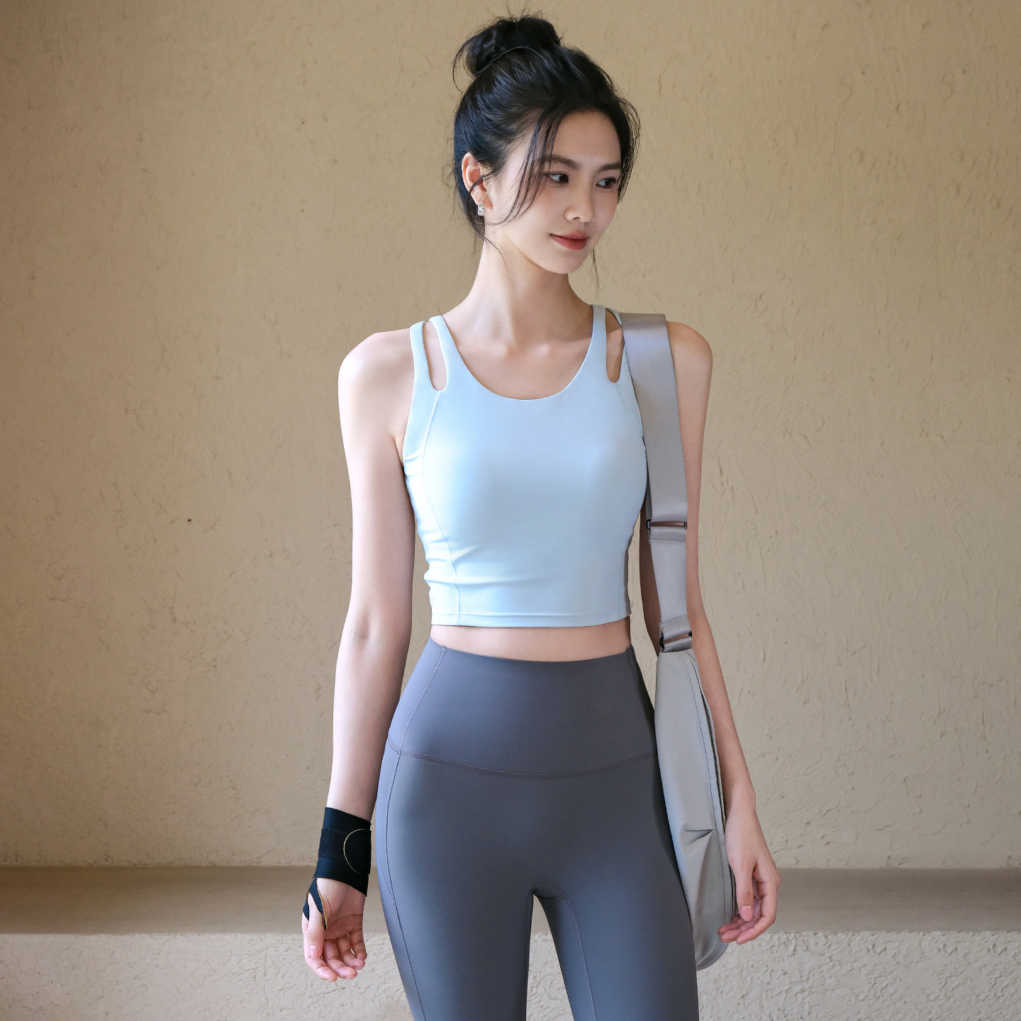 Integrated shockproof running sports bra