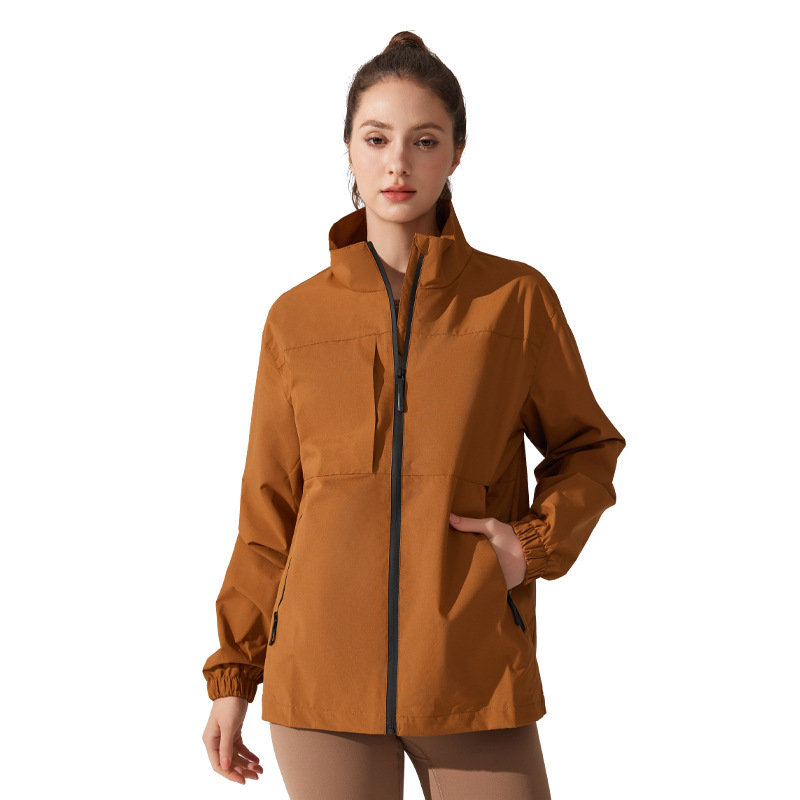 Windproof, Waterproof, Stain-proof, Loose stand-up collar, Breathable jacket