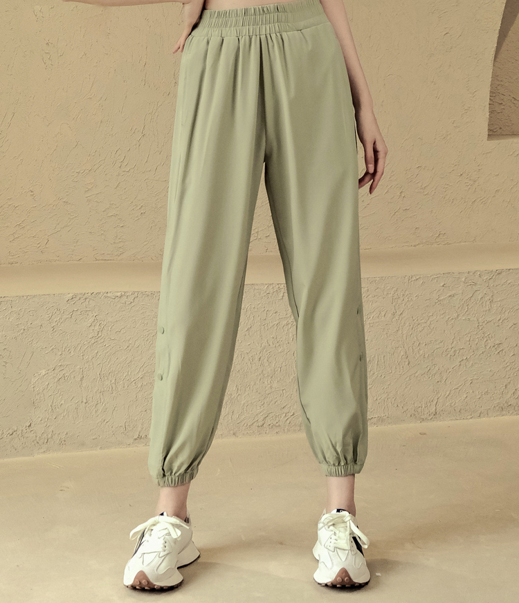 leggings loose at ankles