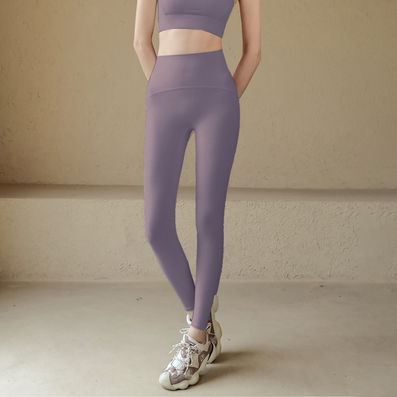 Wearing high-waisted tight trousers