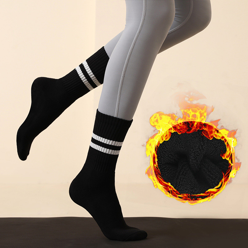 Striped non-slip mid-calf socks