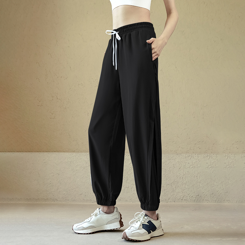 Loose mesh casual trousers