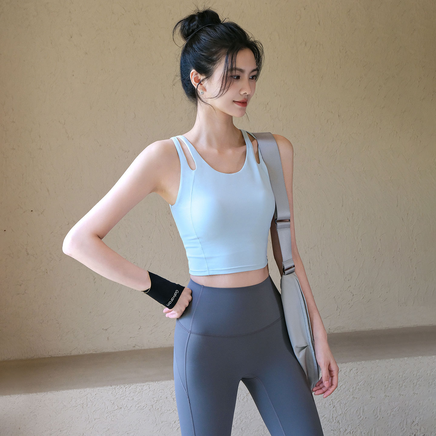 Integrated shockproof running sports bra