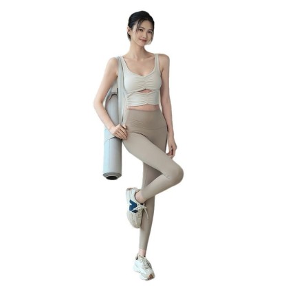 Sexy cut-out shockproof bra