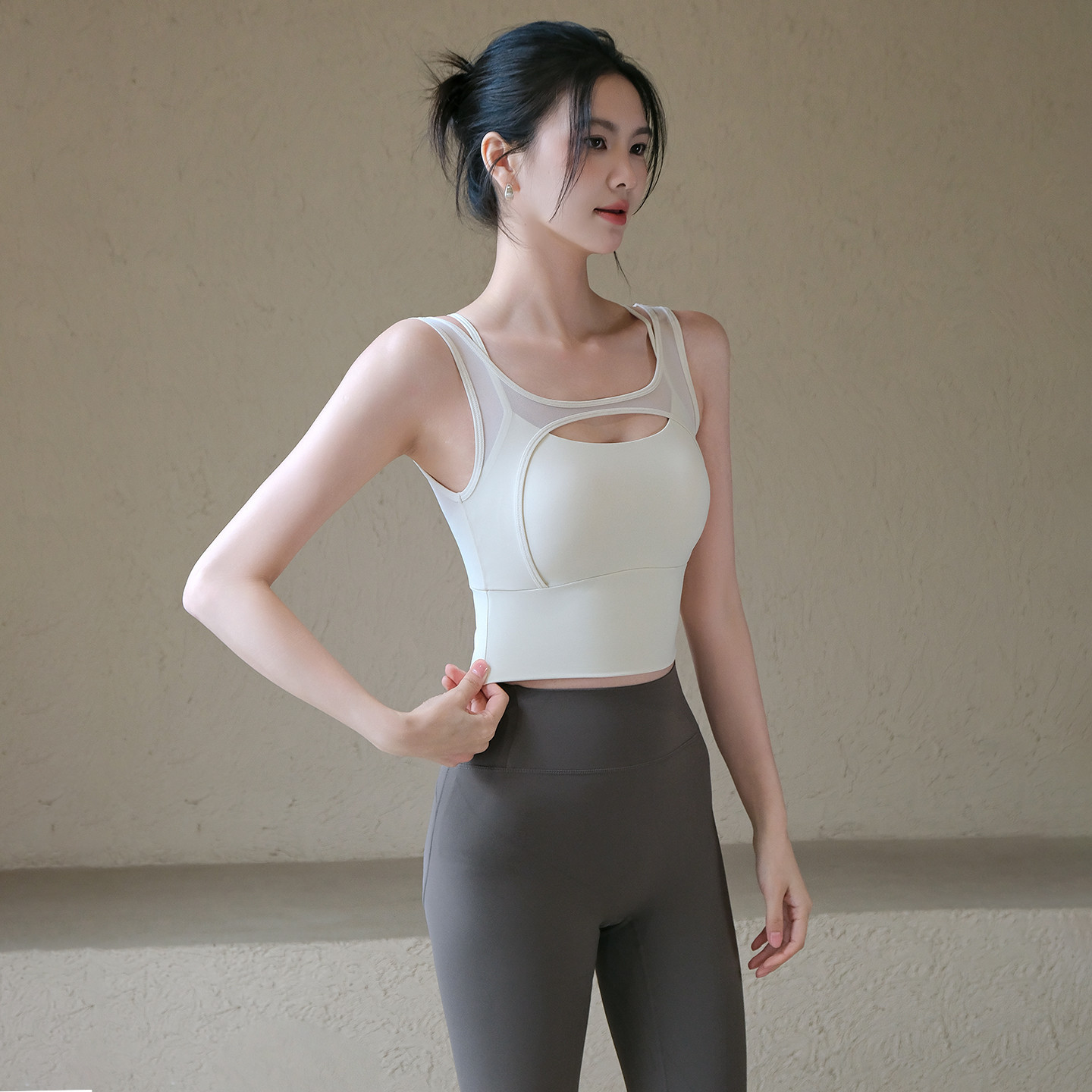 New cross-back all-in-one Pilates fitness bra