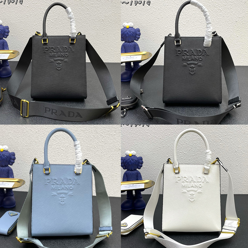 【PRADA】 番号:BA354 サイズ: 22x28x9cm