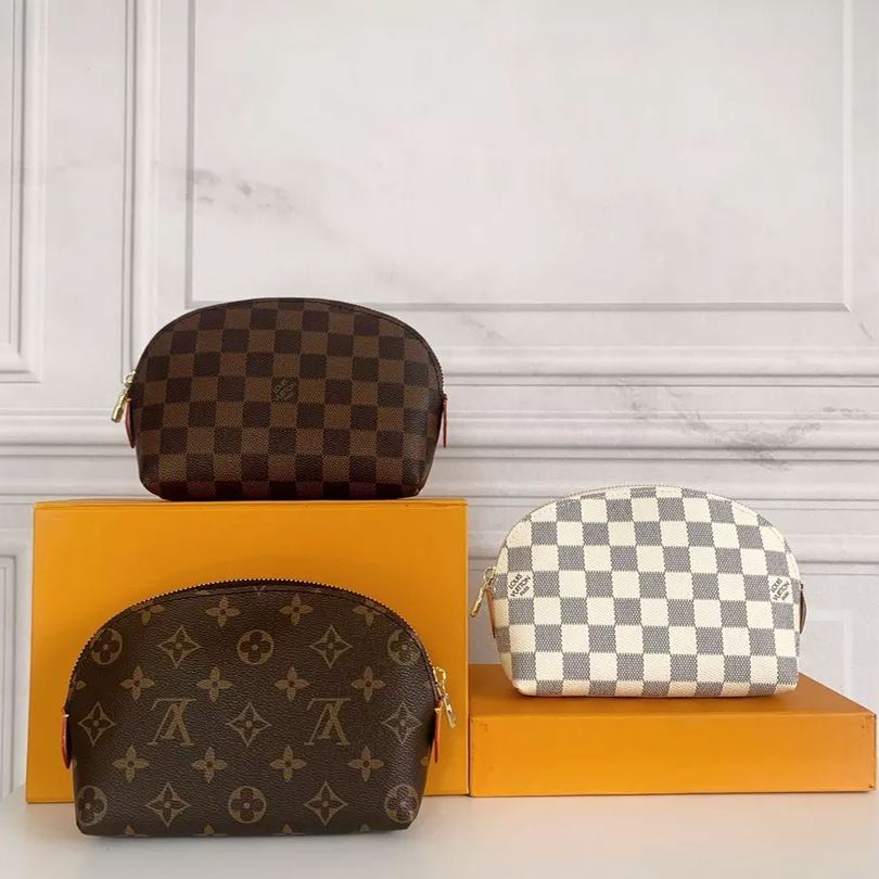 【LOUIS VUITTON】化 粧 ポーチ  17*12*6 cm -3色