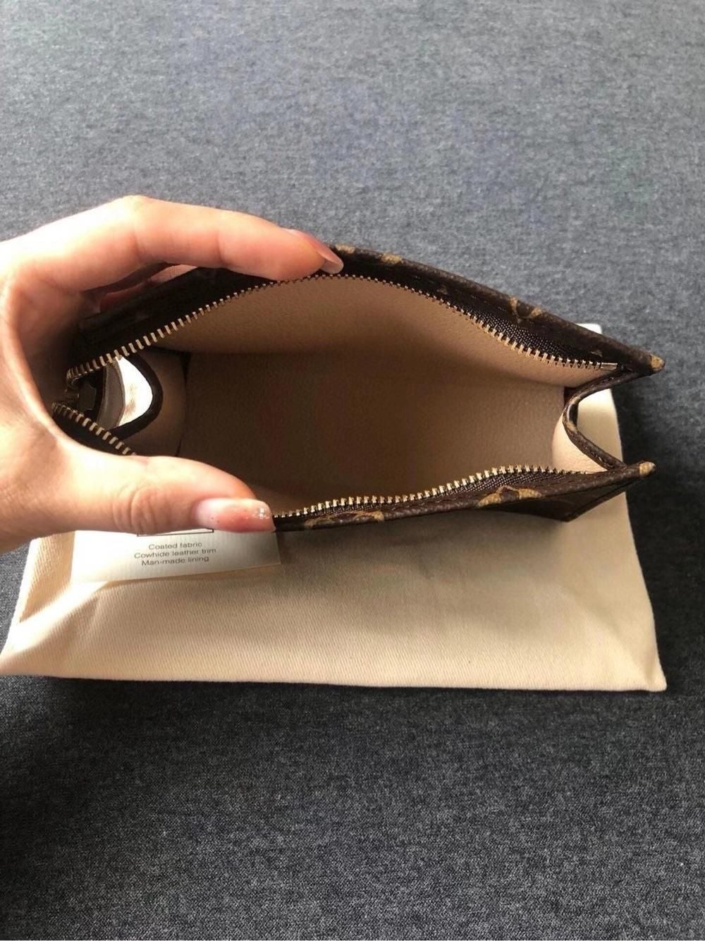 LV（ルイヴィトン） クラシックスタイル爆発スタイルウォッシュバッグ、ハンドバッグ15/19/26老眼男性と女性の同じスタイル