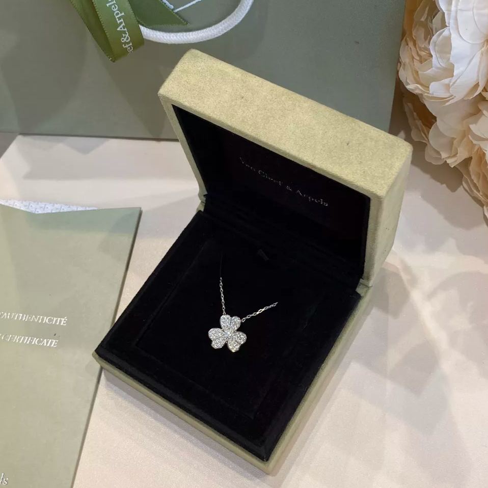【ネックレス】★Van Cleef & Arpels★ 36-40cm