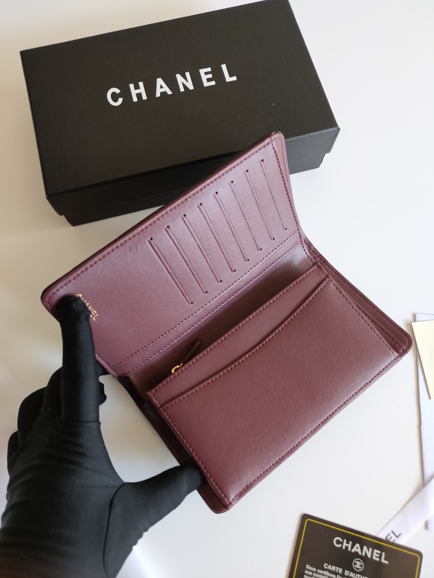 【CHANEL 】二つ折り財布  19-10-3CM