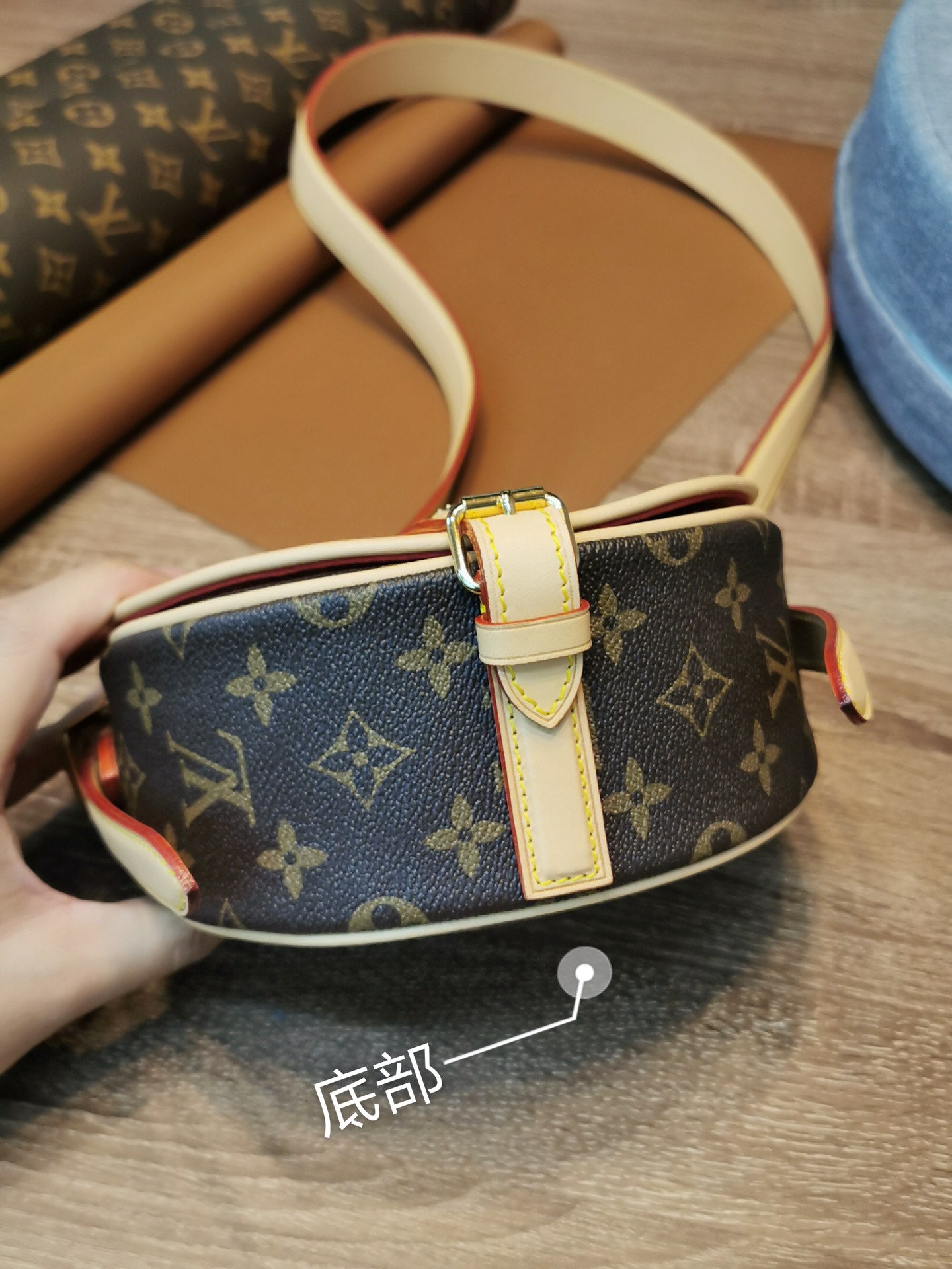 LV（ルイヴィトン）TAMBOURINハンドバッグ