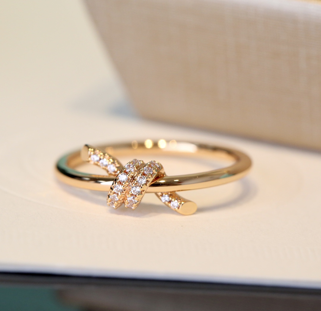 【ティファニー】* BVLGARI *