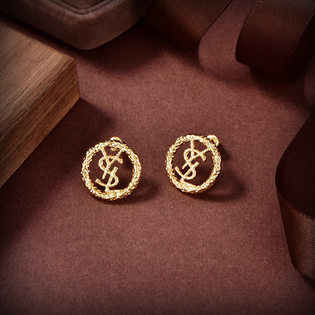 【ピアス】★ Yves Saint Laurent ★