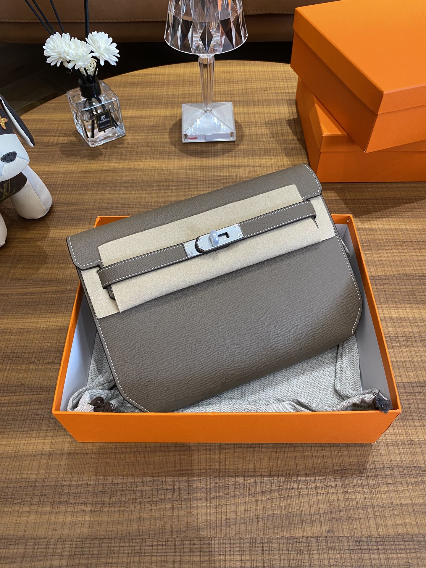 【Hermes 】kelly depeches 25 epsom  25*19*4 CM -8色