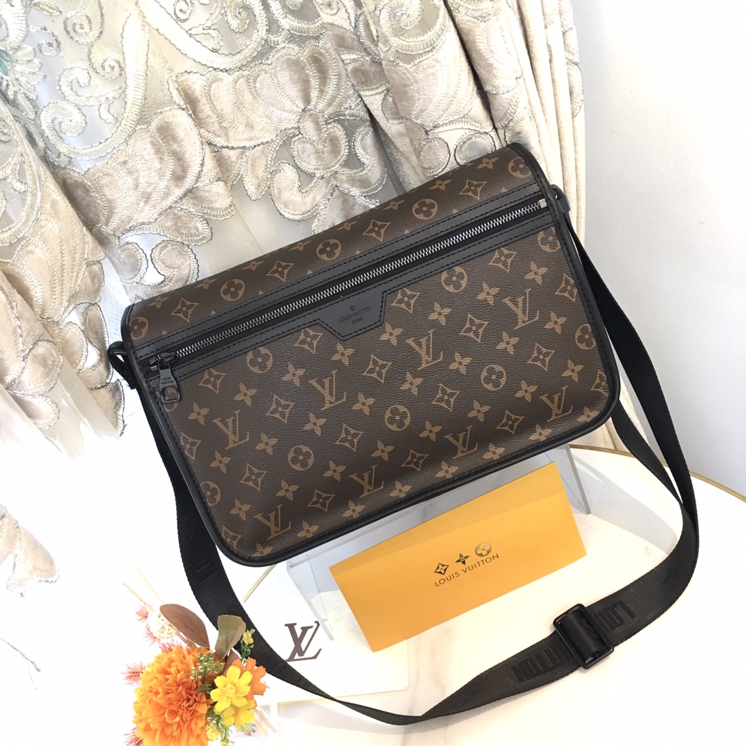 【LOUIS VUITTON】Archy -35 x 24 x 8 CM  -4色