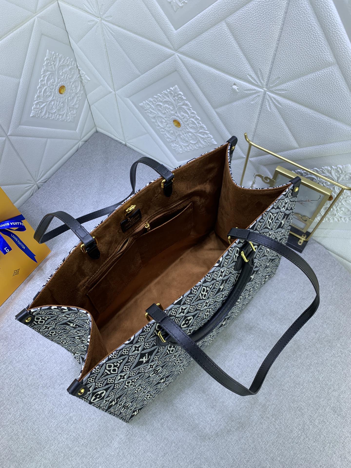 【LOUIS VUITTON】Onthego  41*34*19cm -2色