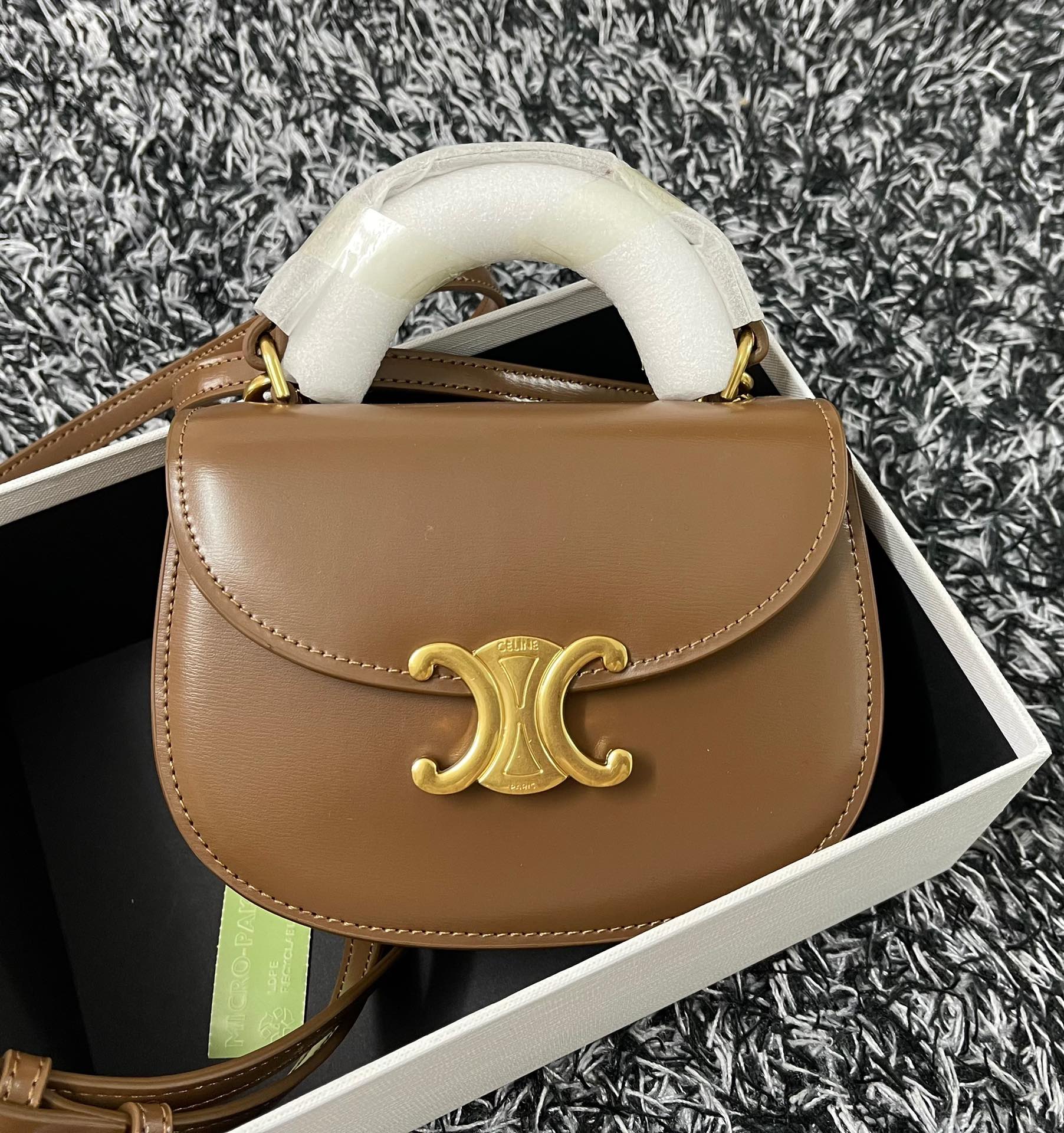 【CELINE】  サイズ:16.5*12*5CM -5色