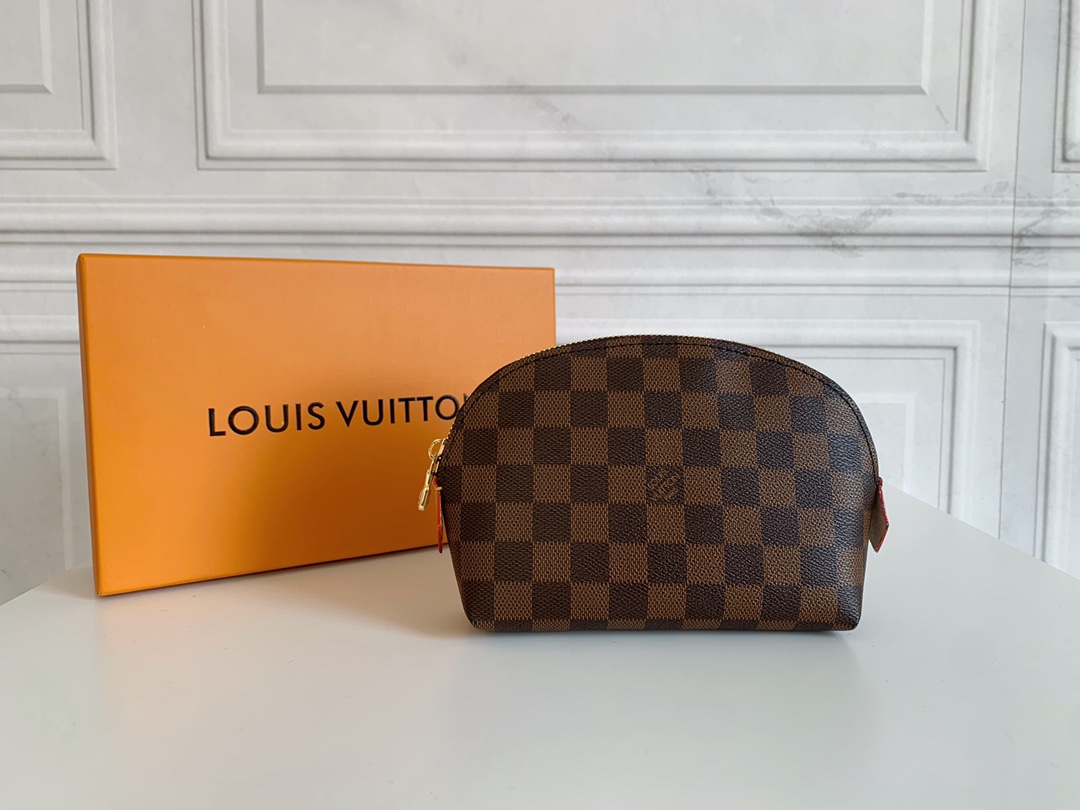 【LOUIS VUITTON】化 粧 ポーチ  17*12*6 cm -3色
