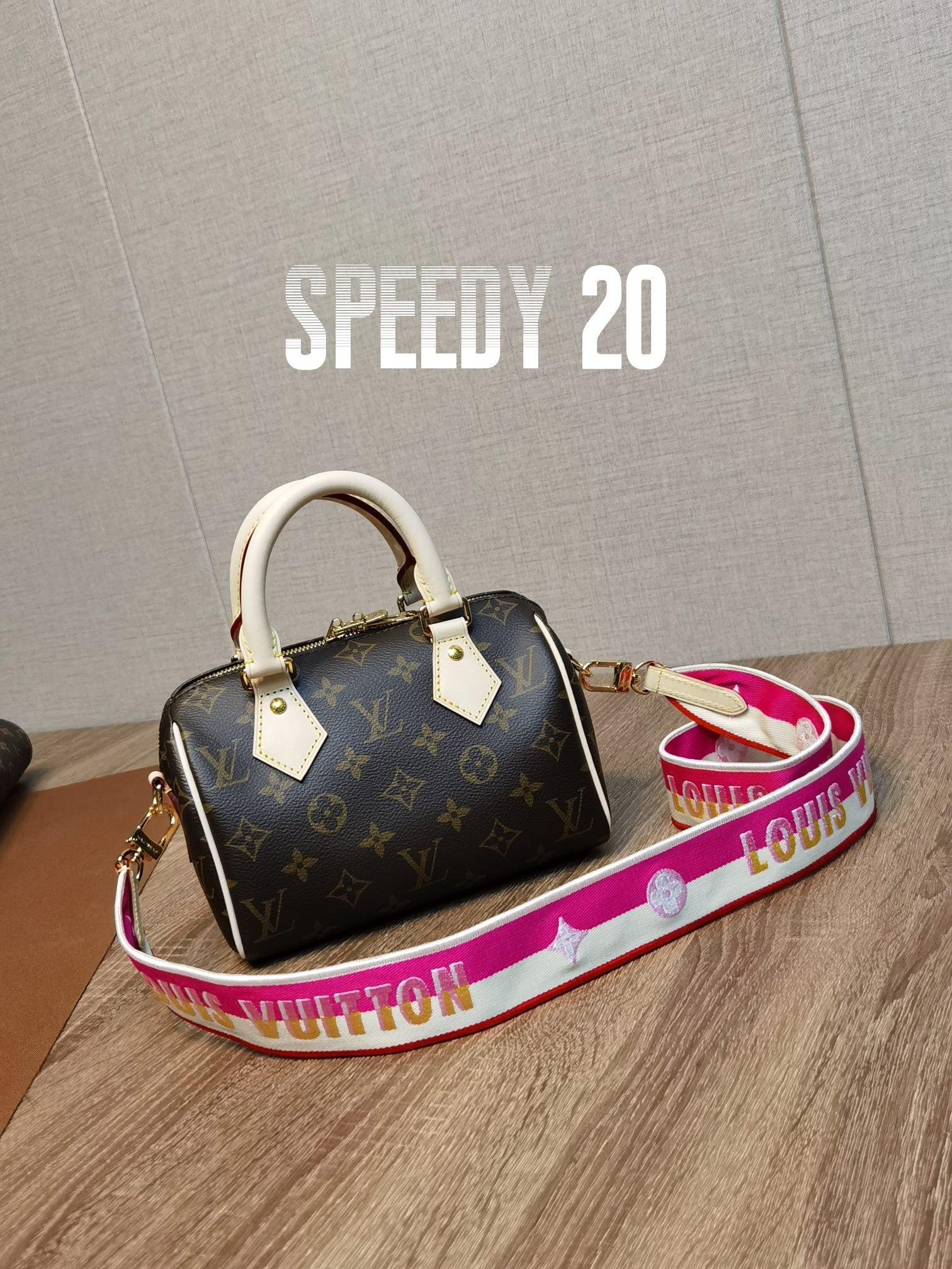 【LOUIS VUITTON】 番号：M41114 サイズ:20x 13.5x 11.5cm -2色