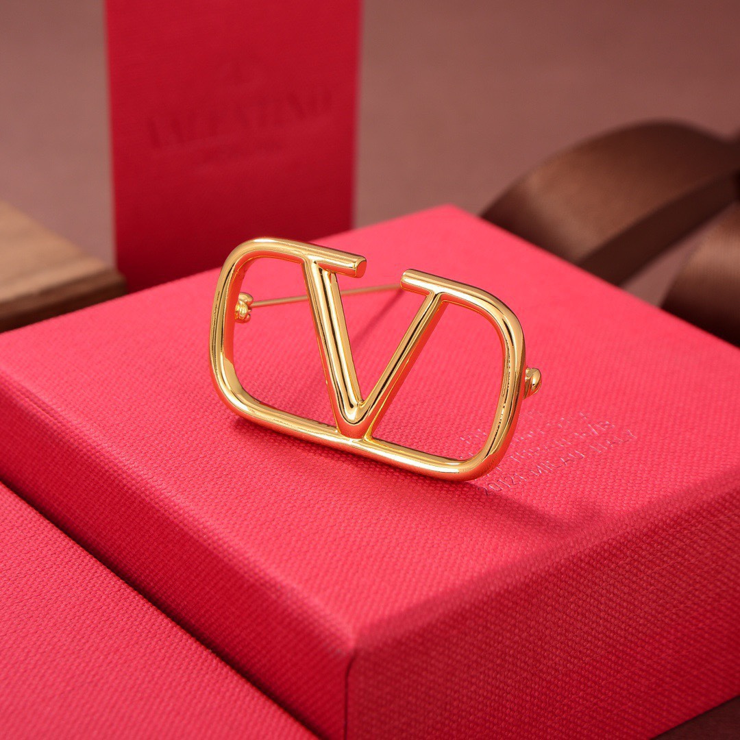 【ブローチ】★Valentino★