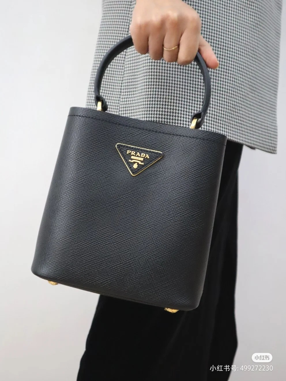 【PRADA】  DOUBLE BUCKET  サイズ: 23*23*13 cm -3色