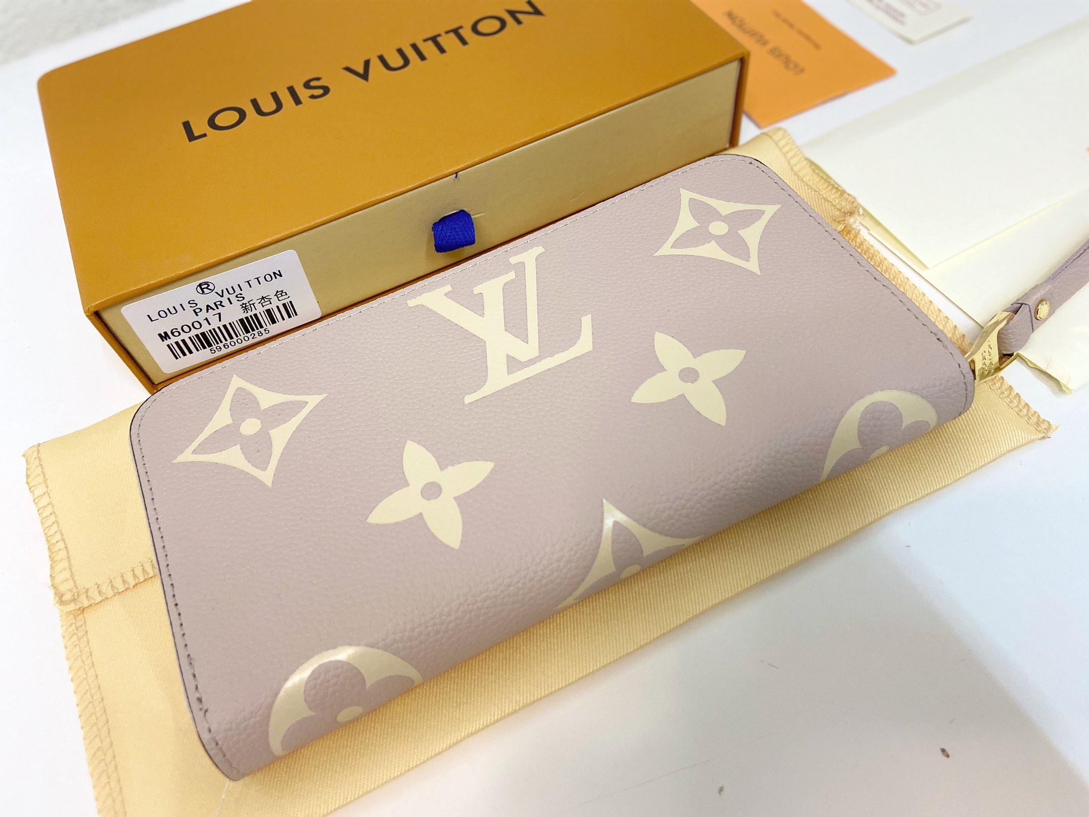 【LOUIS VUITTON】Pochette Félicie  19 x 10.5 x 2.5 cm -3色