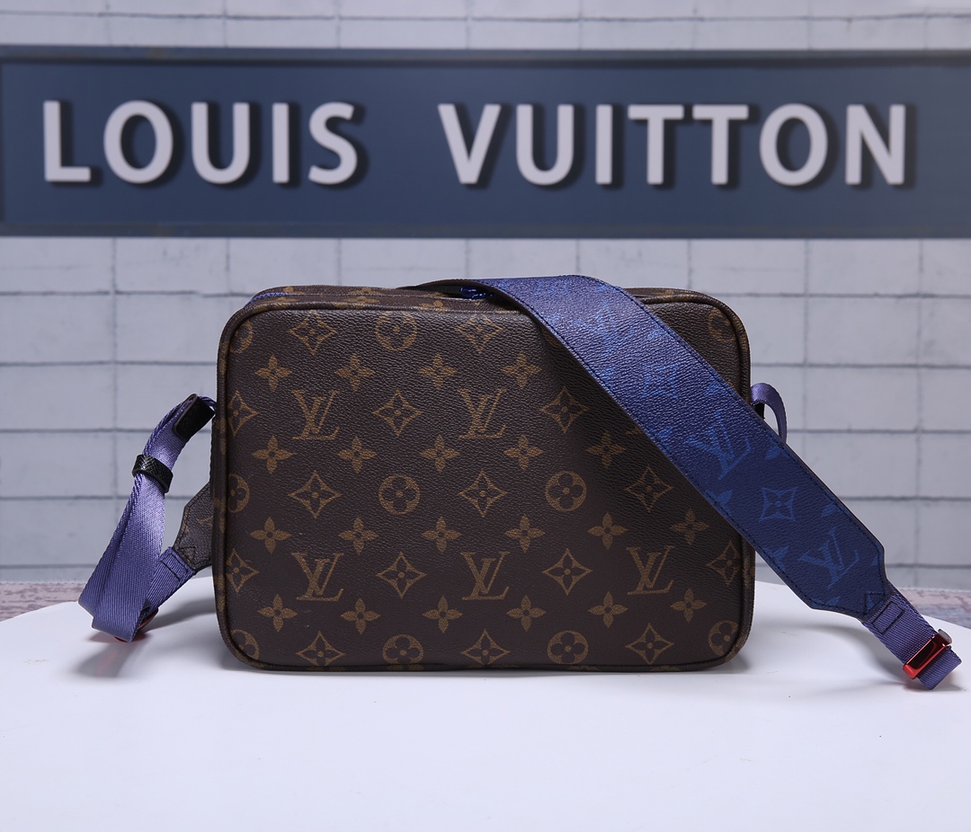 【LOUIS VUITTON】Messenger   -25x19x5CM -4色