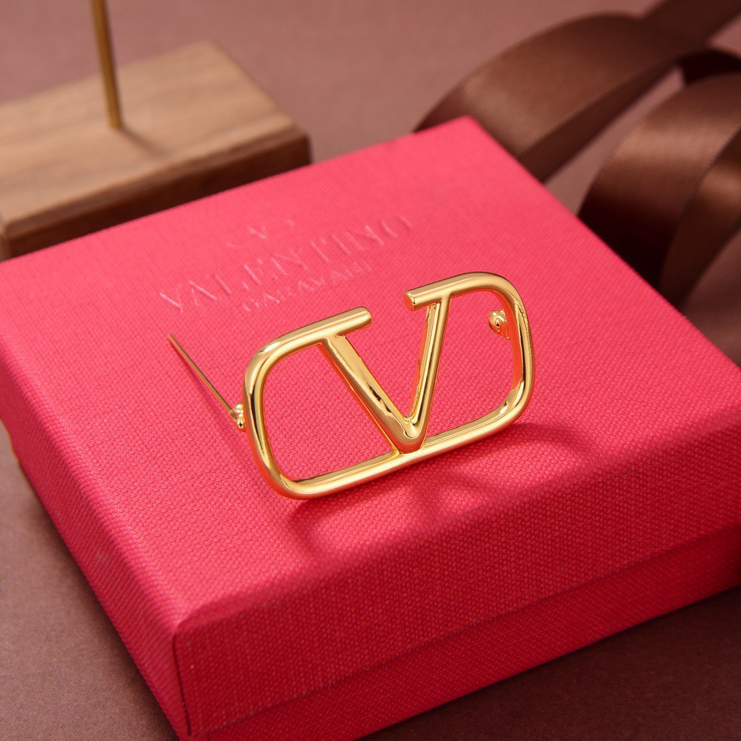 【ブローチ】★Valentino★