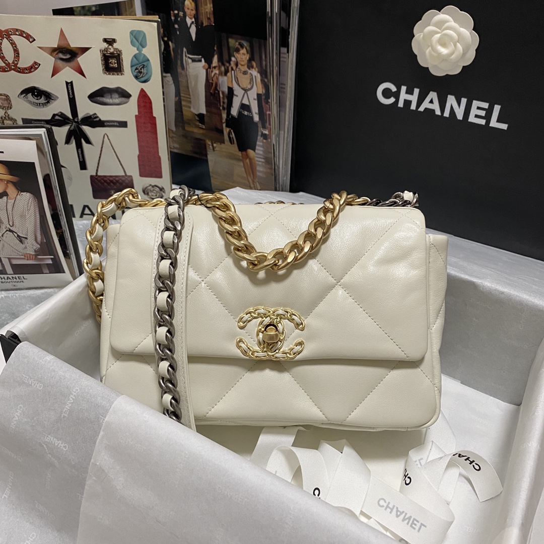 人気商品 CHANEL 19 ハンドバッグ ラムスキン -4色