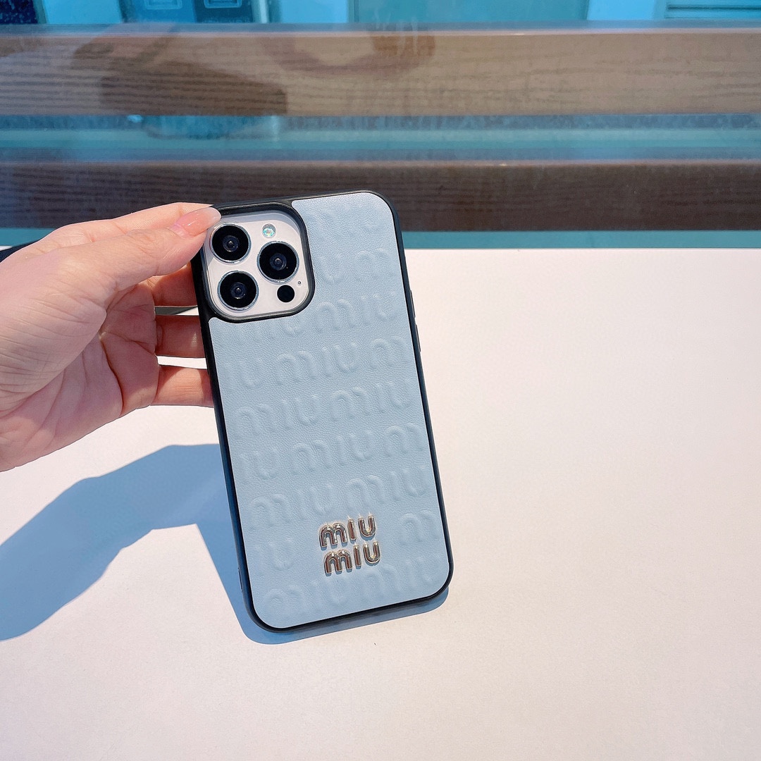 【スマホケース】MIUMIU 携帯カバー   -2色