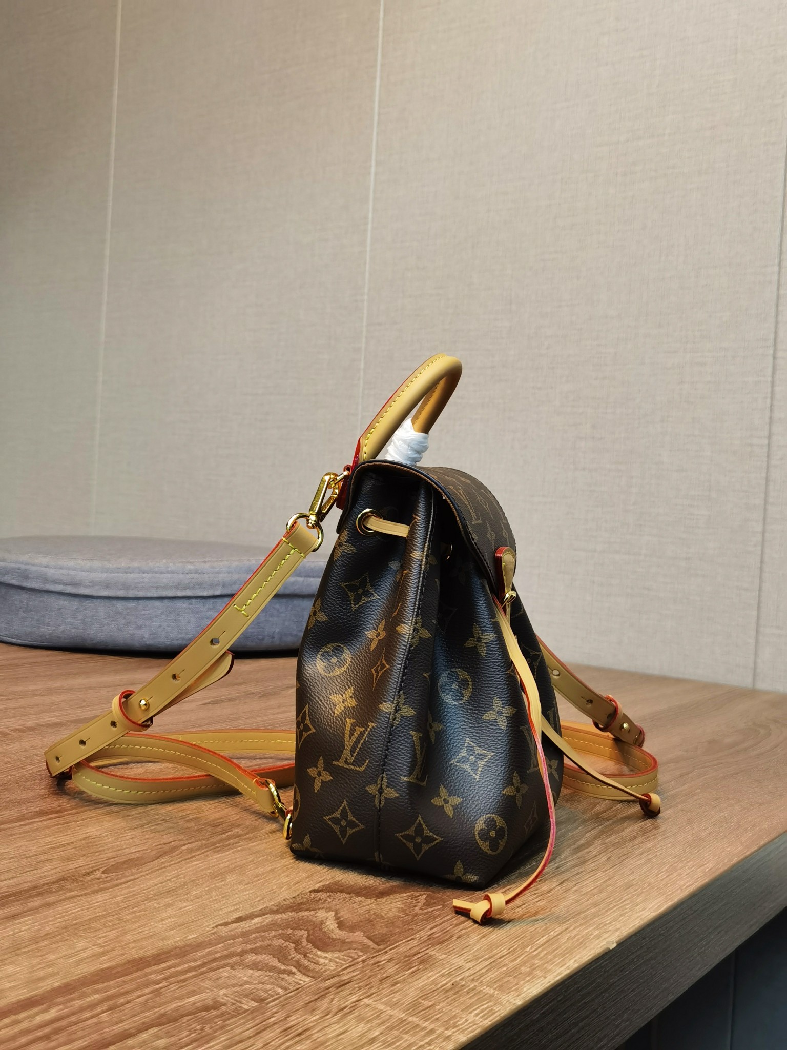 【LOUIS VUITTON】Montsouris   -2SIZE -2色