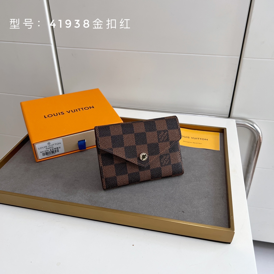 国内在庫(3日にお届け)  【LOUIS VUITTON】財布 M42388
