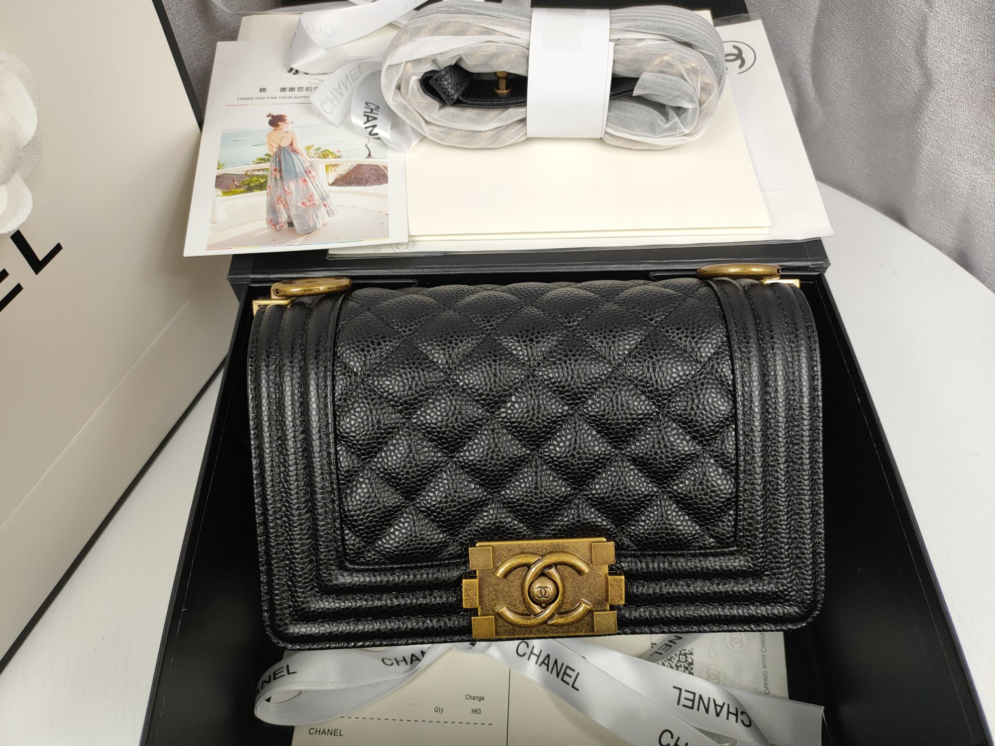 (シャネル )ボーイキャビアスキンショルダBAG LEBOY 2size