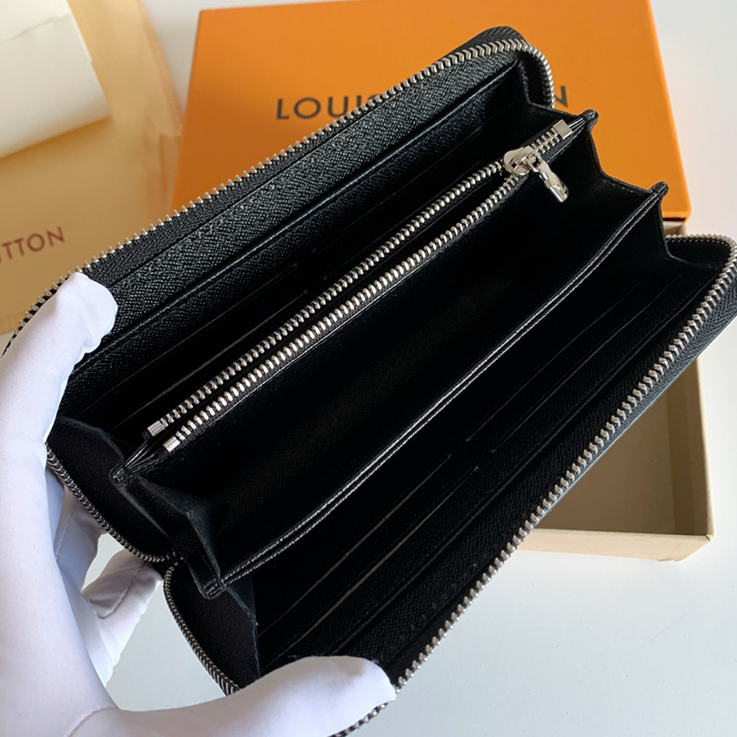 国内在庫(3日にお届け)  【LOUIS VUITTON】財布 N62581