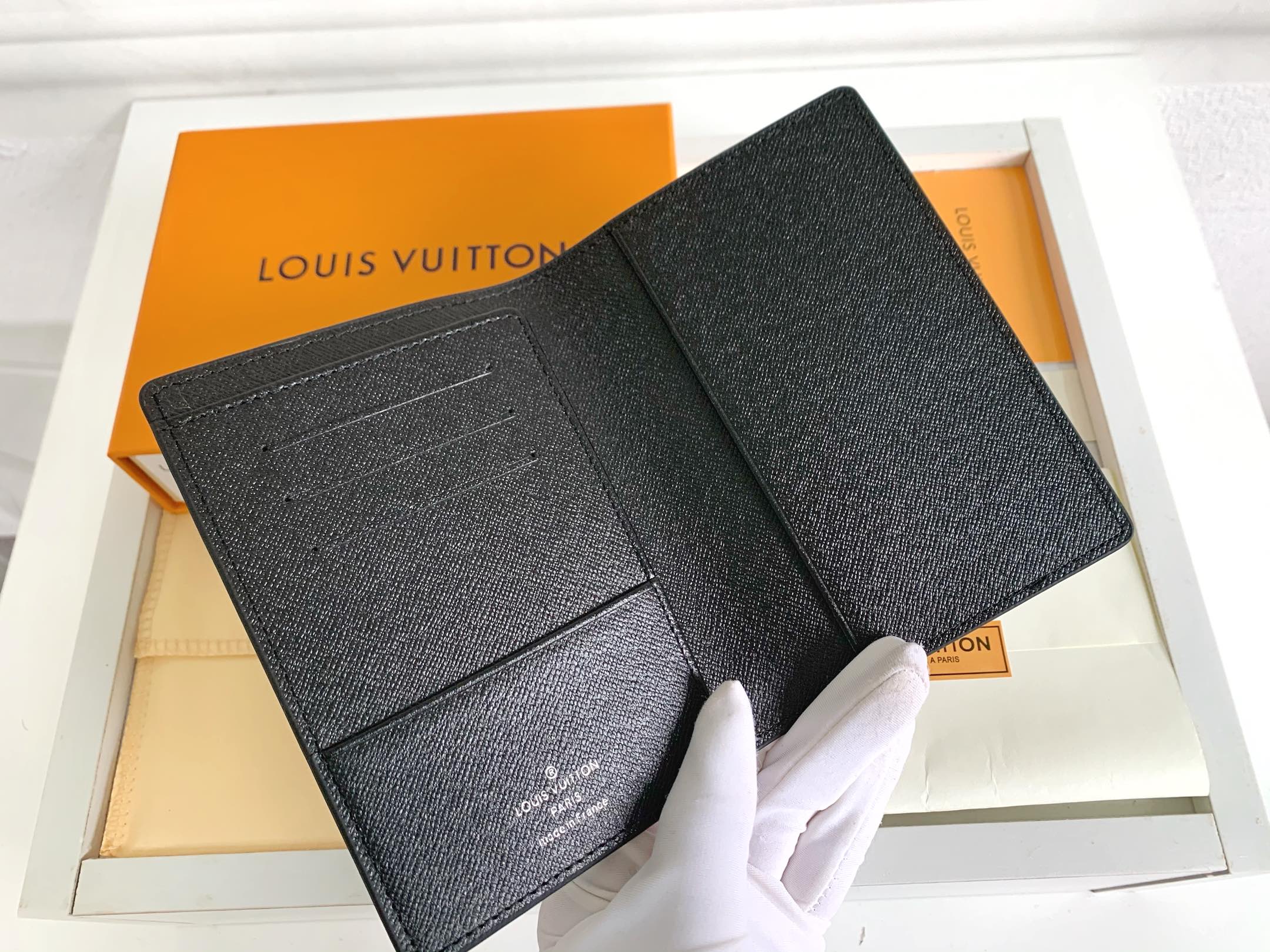 【LOUIS VUITTON】Damier   10x14cm -7色