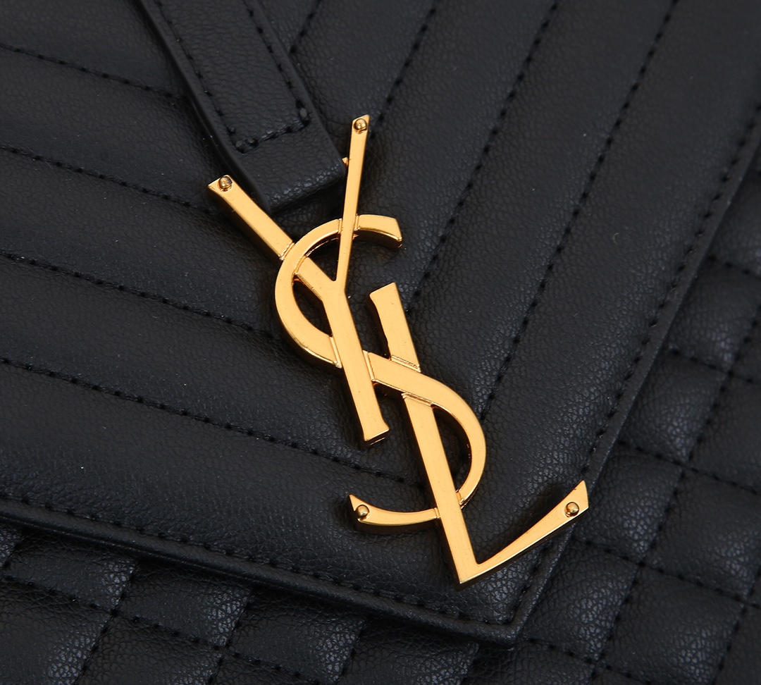 【SAINT LAURENT】 番号:1602  サイズ: 31x20x8cm