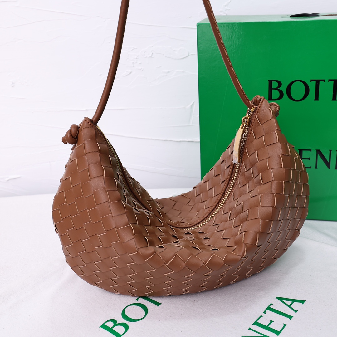 【Bottega Veneta】TURN -29*19*3CM -5色