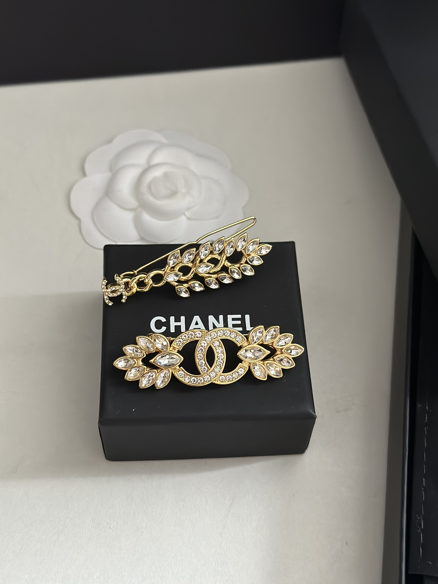 【ブローチ】★CHANEL★