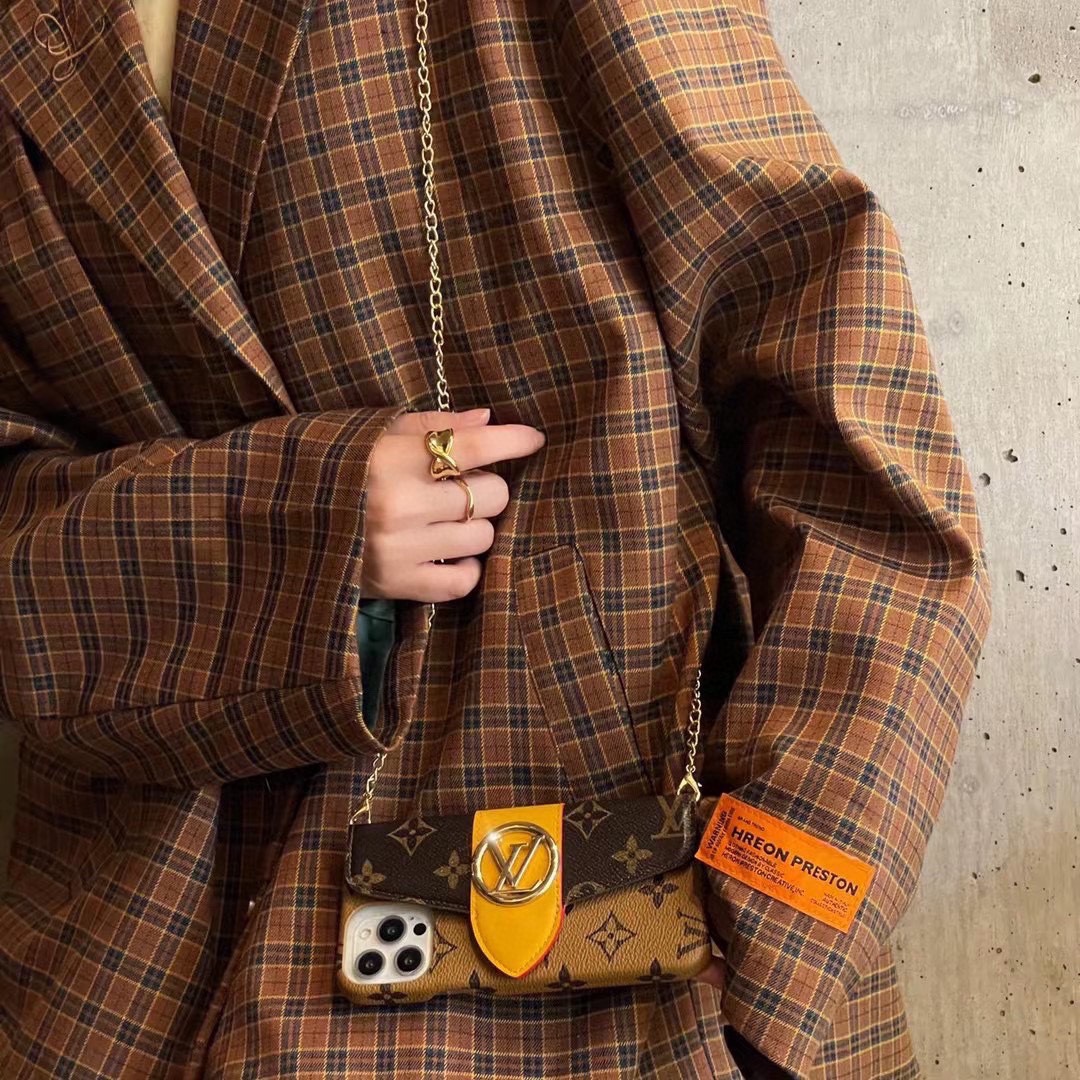 【スマホケース】LV  携帯カバー   -2色