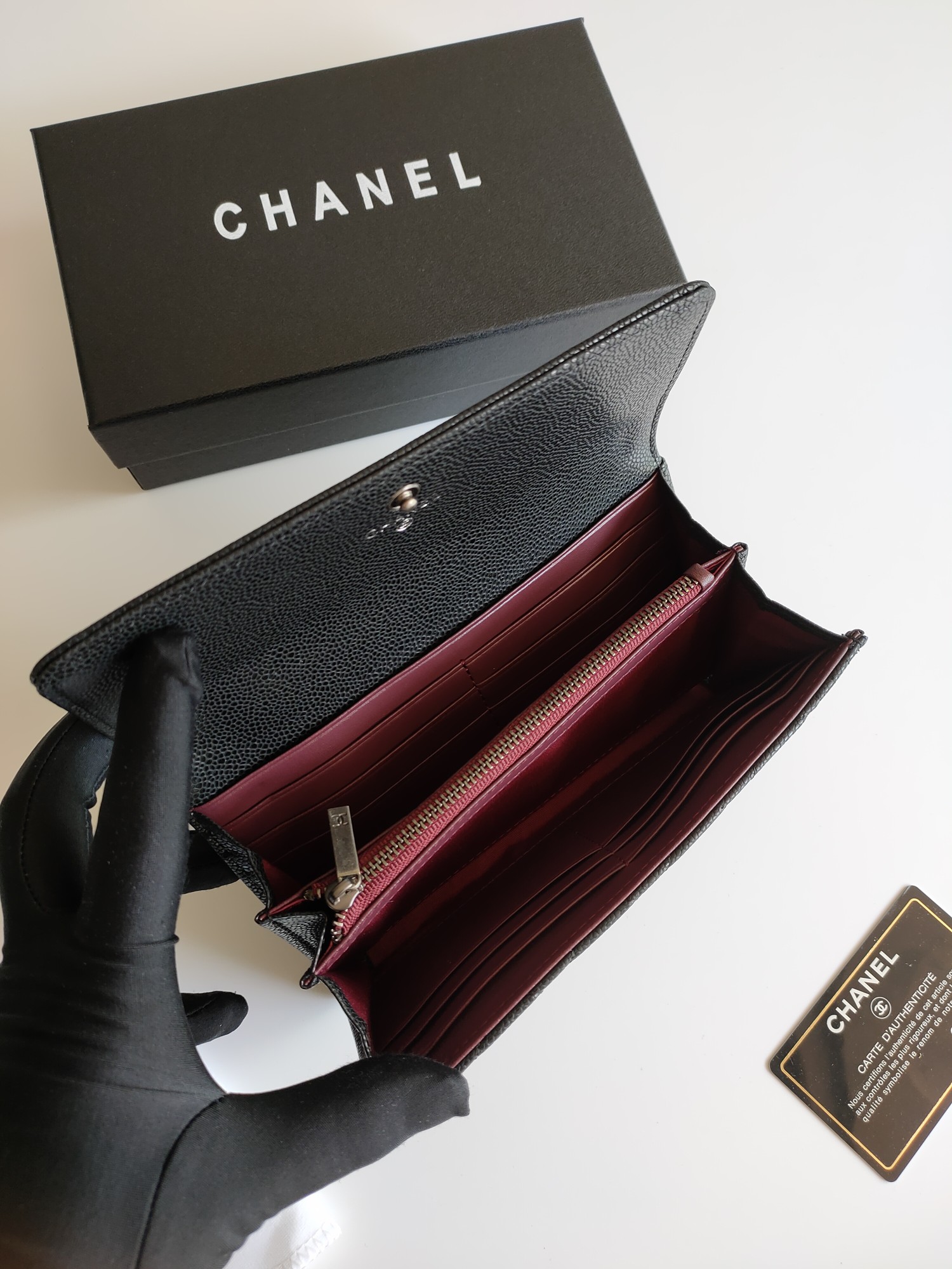 【CHANEL 】二つ折り財布  19-10-3CM