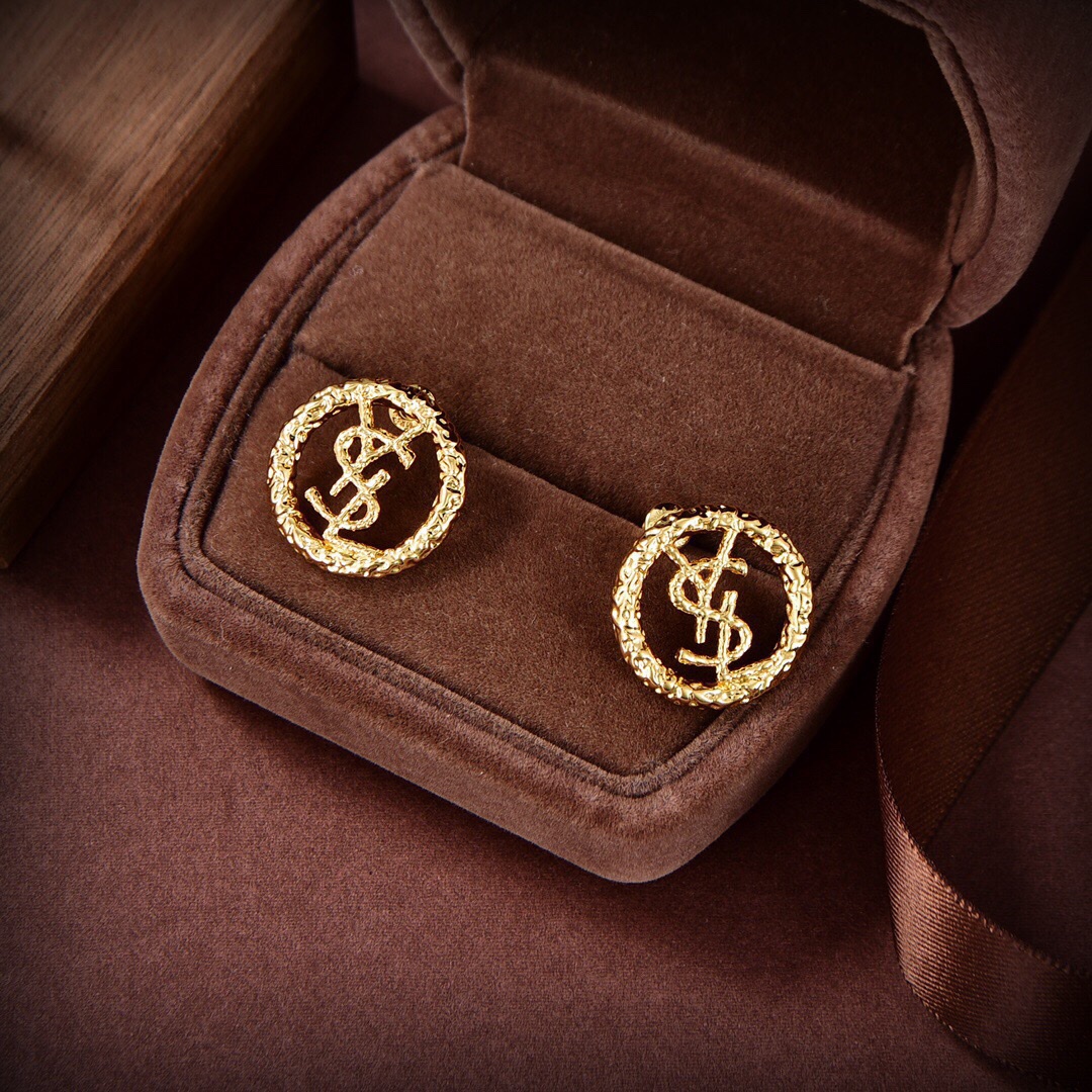 【ピアス】★ Yves Saint Laurent ★