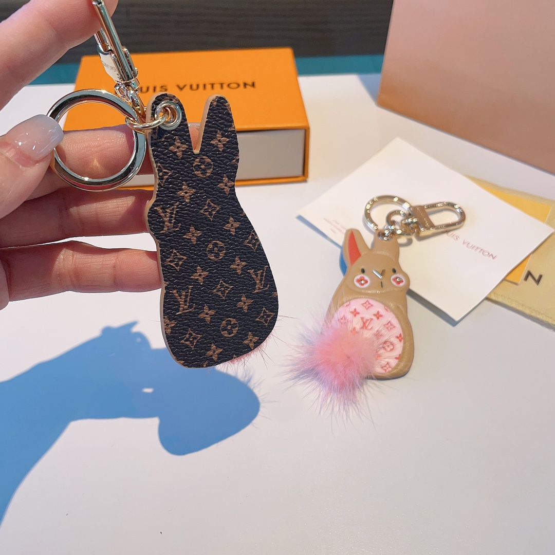 【LOUIS VUITTON】 キーホルダー   -2色