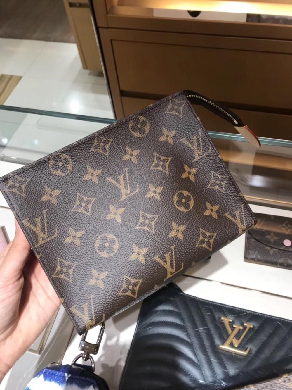LV（ルイヴィトン） クラシックスタイル爆発スタイルウォッシュバッグ、ハンドバッグ15/19/26老眼男性と女性の同じスタイル